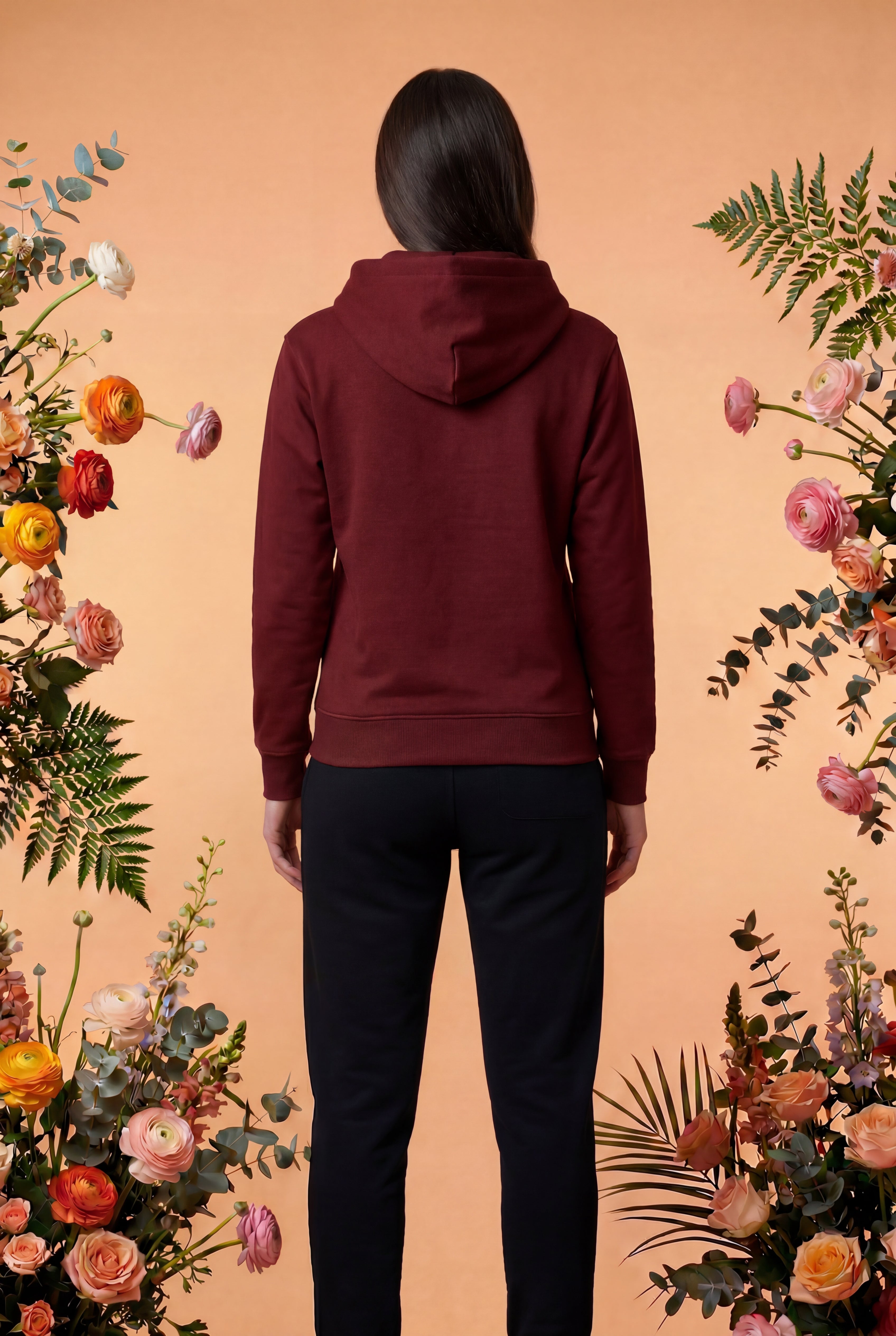 Hoodie med broderad logotyp