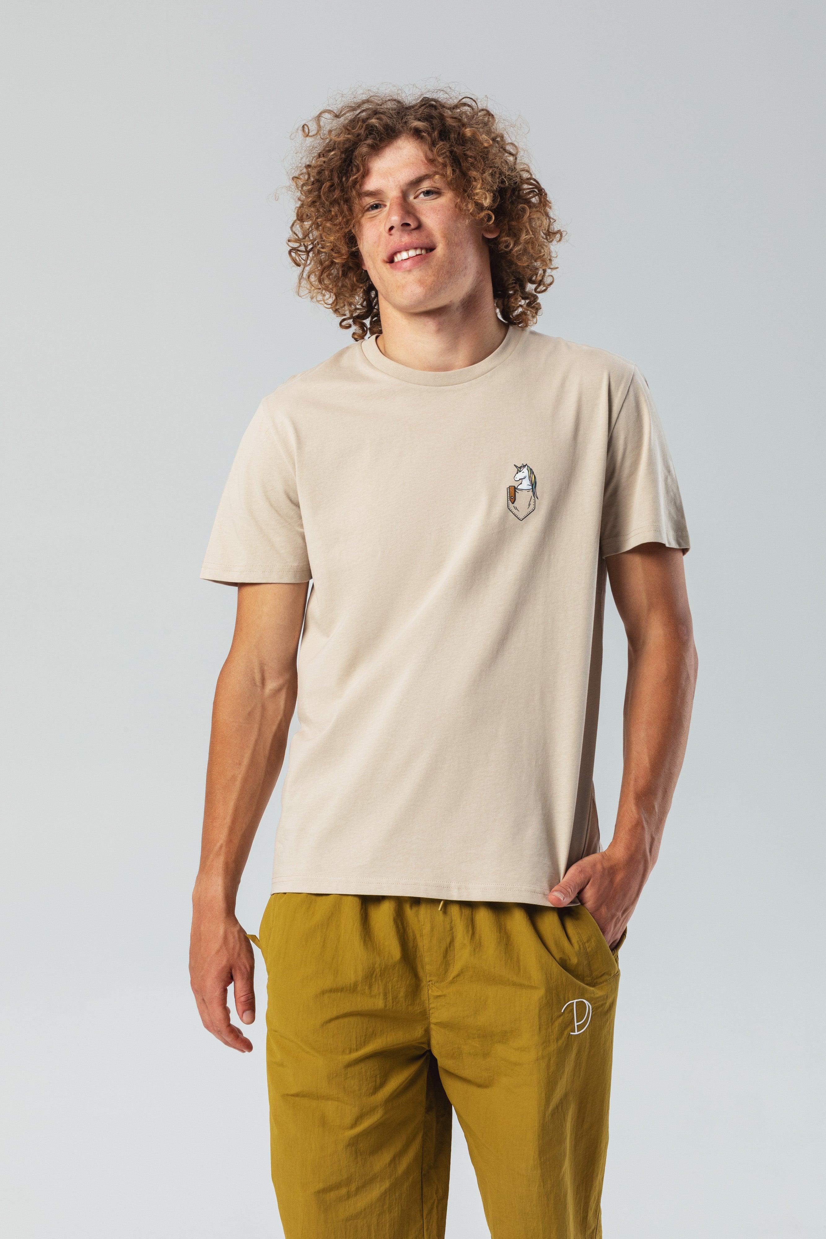 Unicorn T-Shirt | T-Shirts | pitod.com