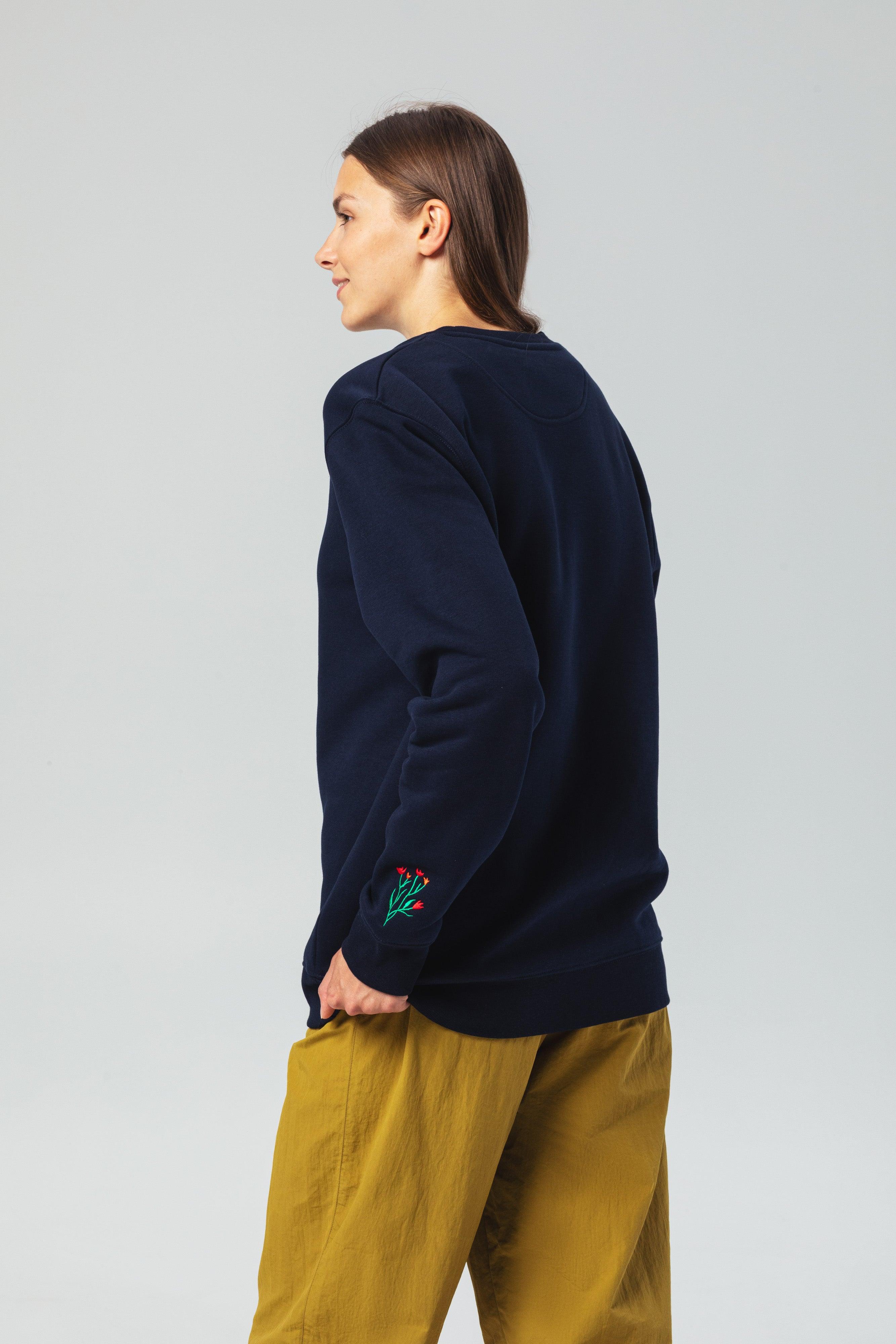 Embroidered Rose Bush Sweatshirt | Sweatshirt | pitod.com
