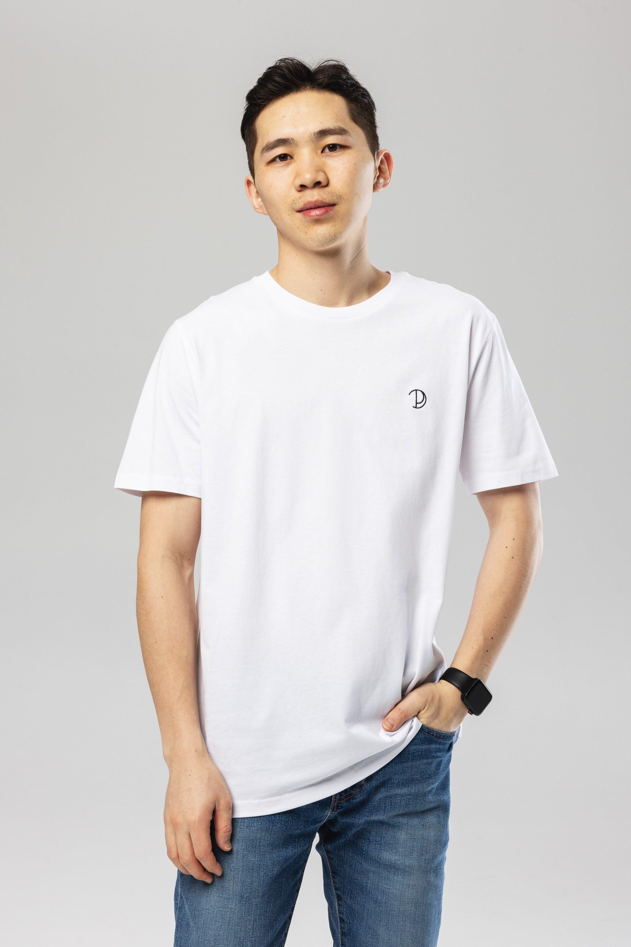 Chest Logo T-Shirt | T-shirt | pitod.com