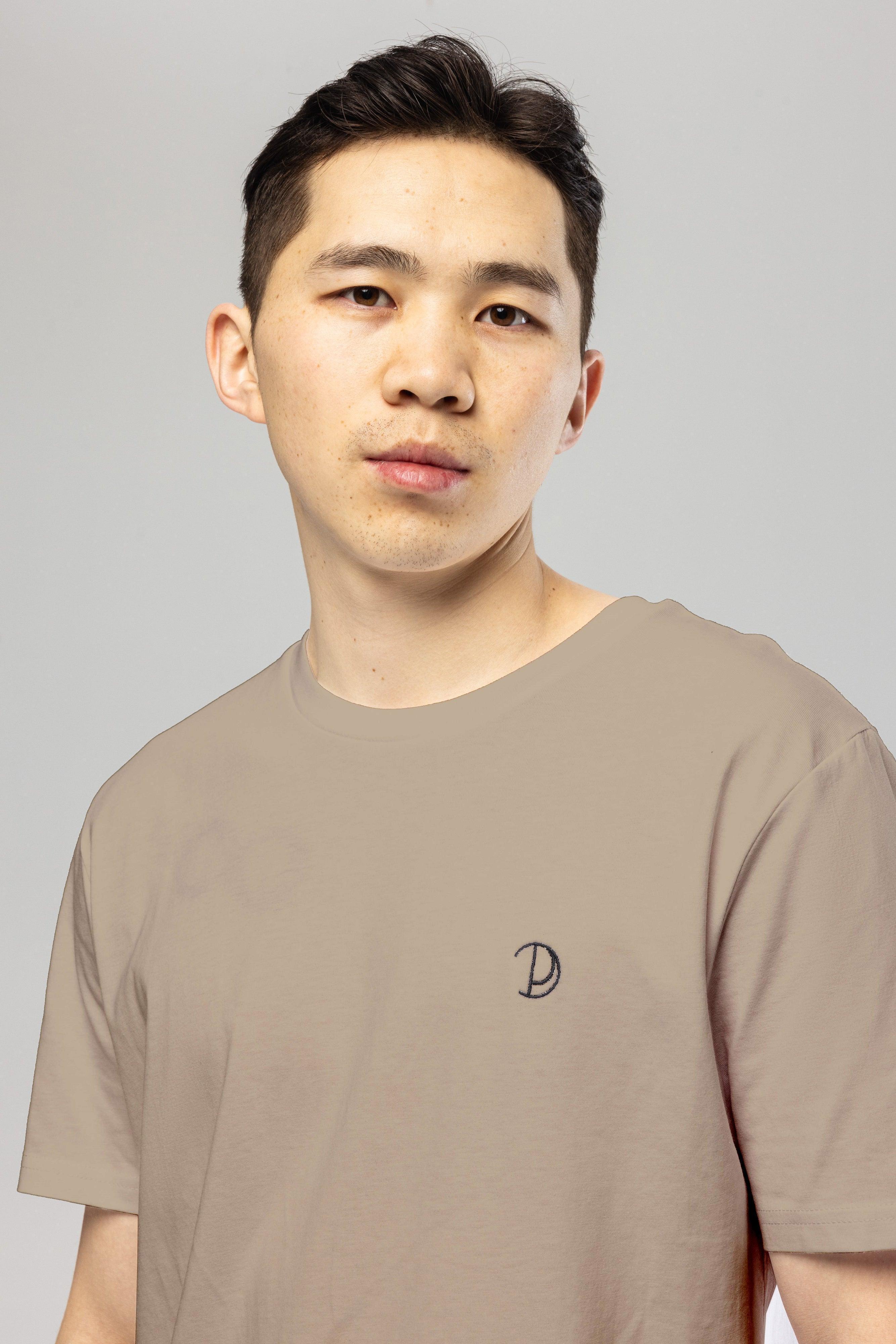 Chest Logo T-Shirt | T-shirt | pitod.com