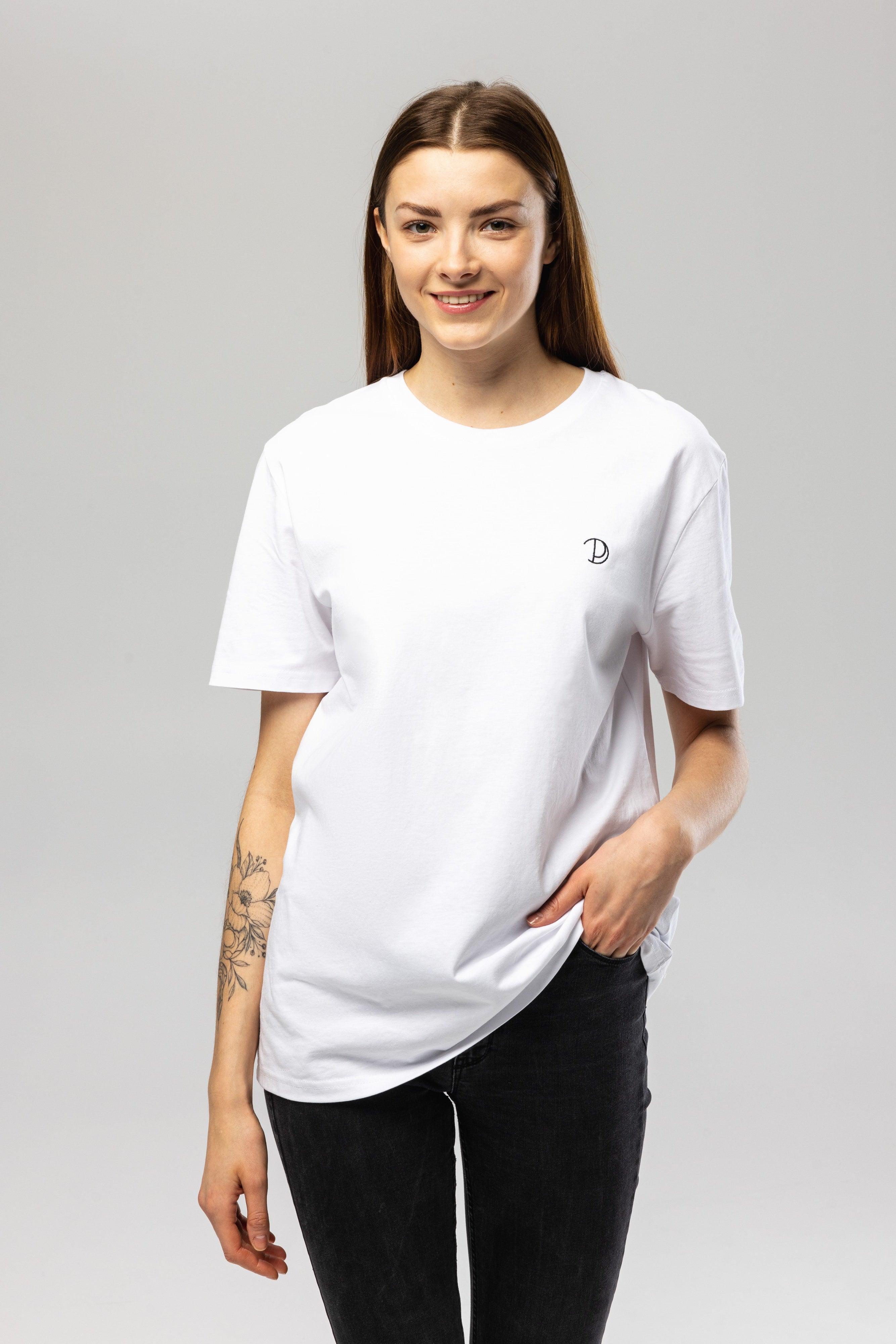 Chest Logo T-Shirt | T-shirt | pitod.com