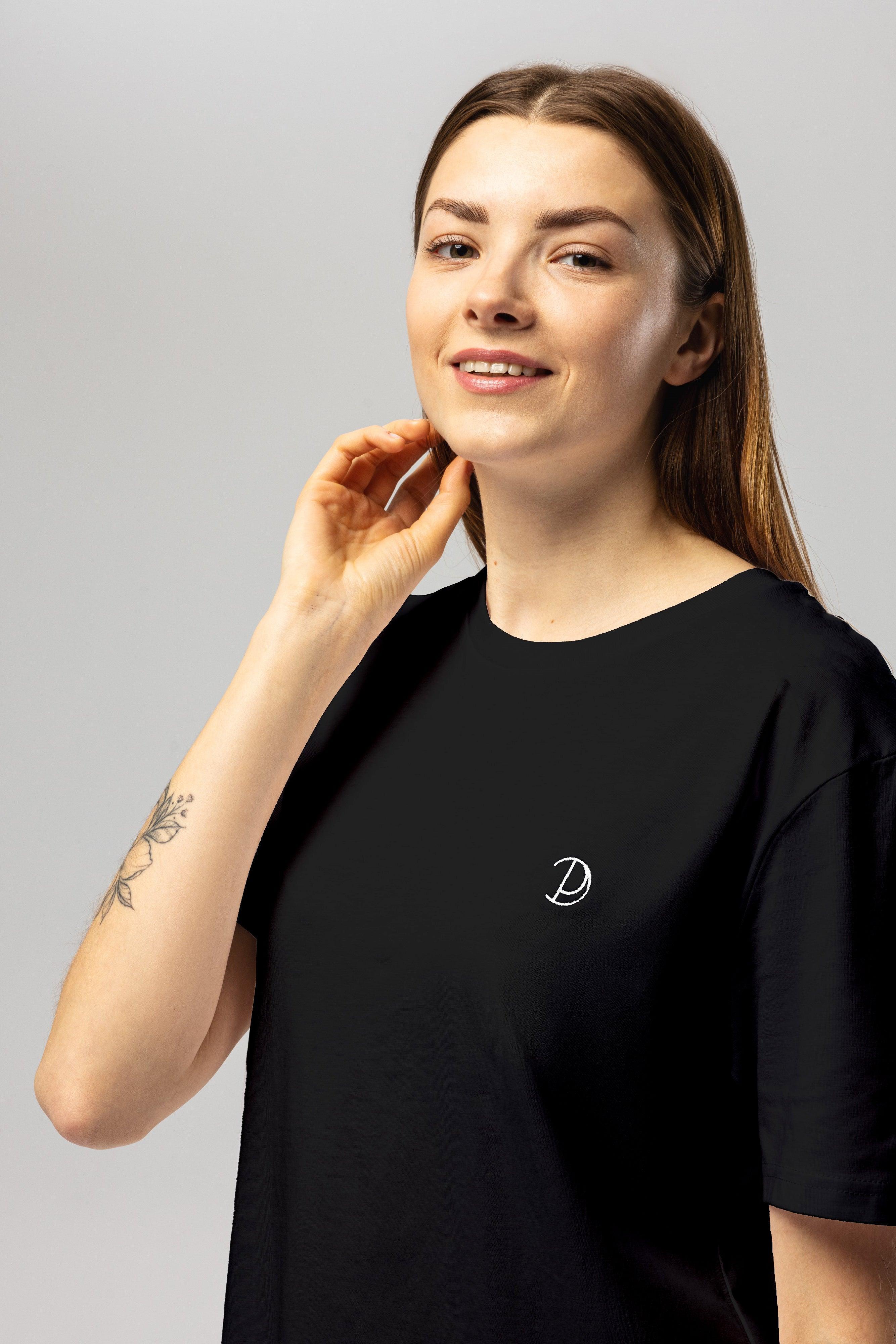 Chest Logo T-Shirt | T-shirt | pitod.com