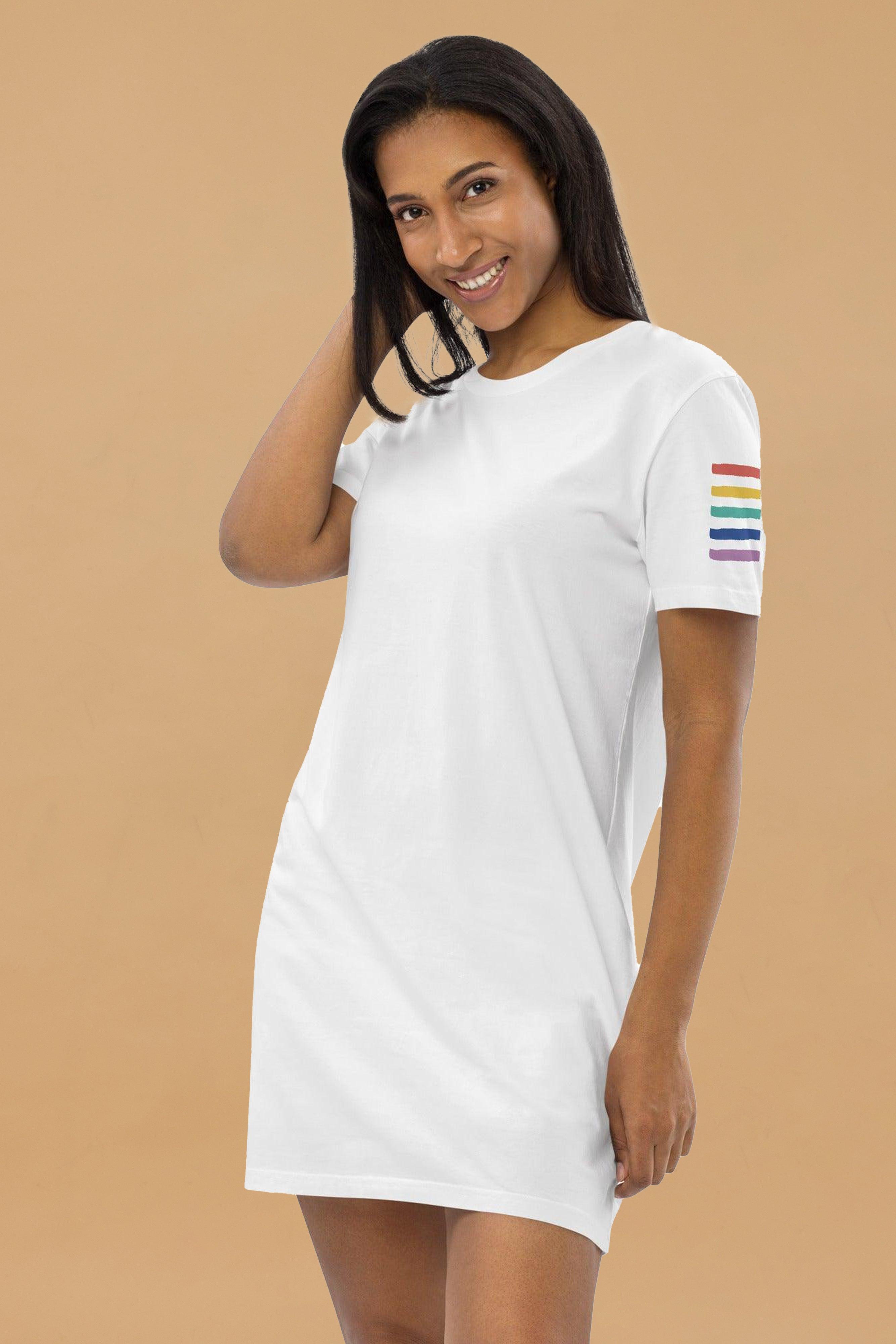 T-Shirt-Kleid mit Regenbogenärmeln