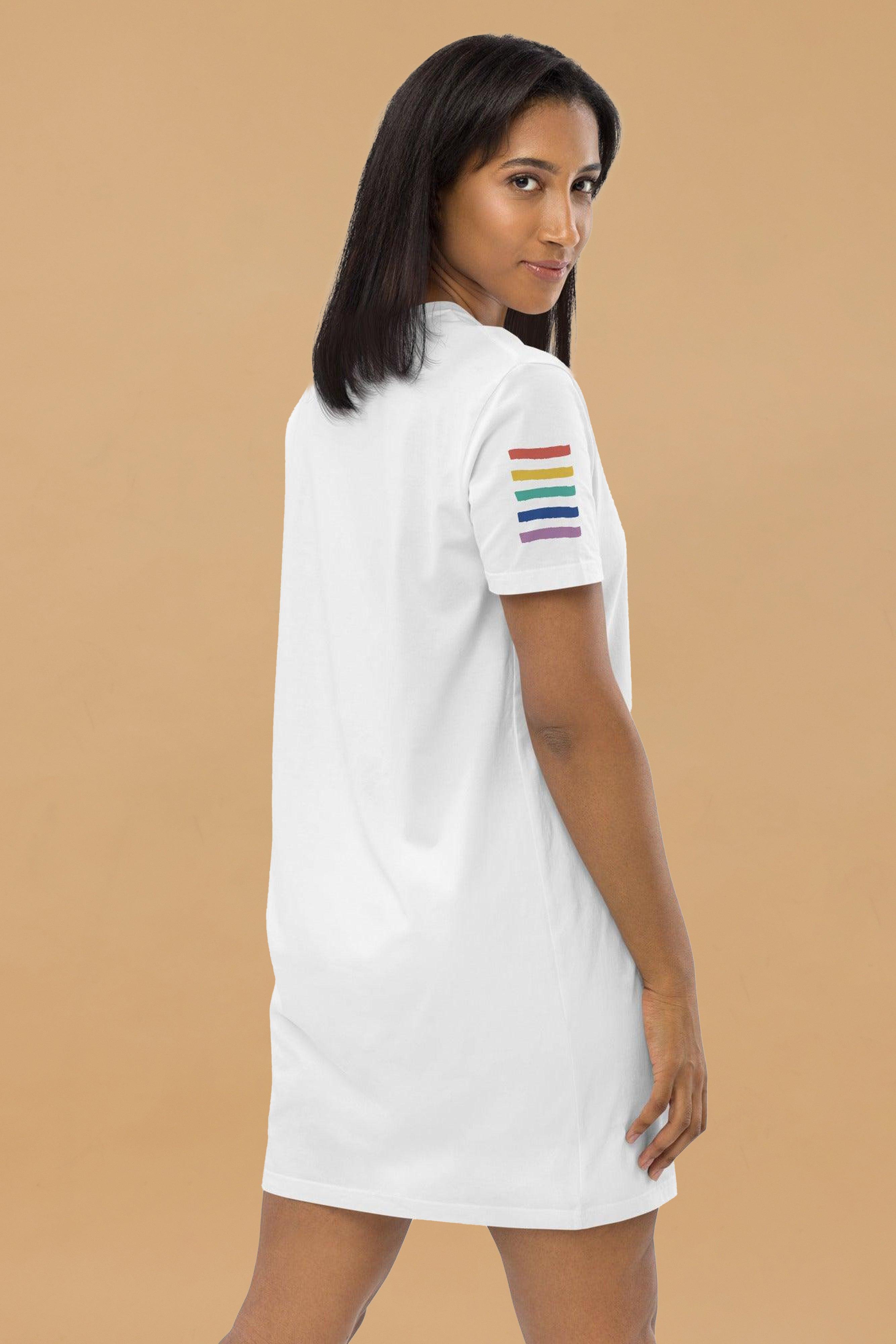 T-Shirt-Kleid mit Regenbogenärmeln