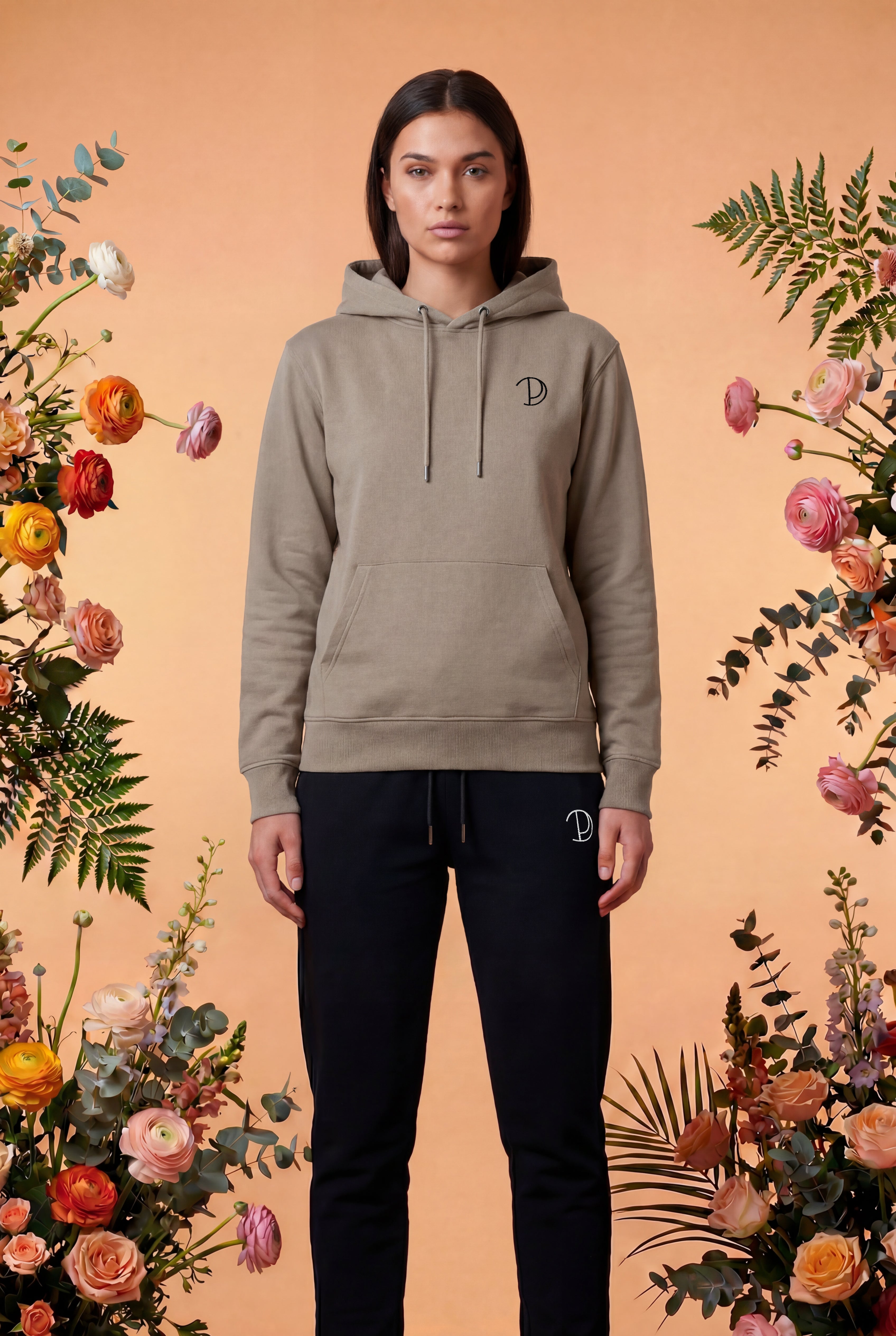 Sweat à capuche avec logo brodé