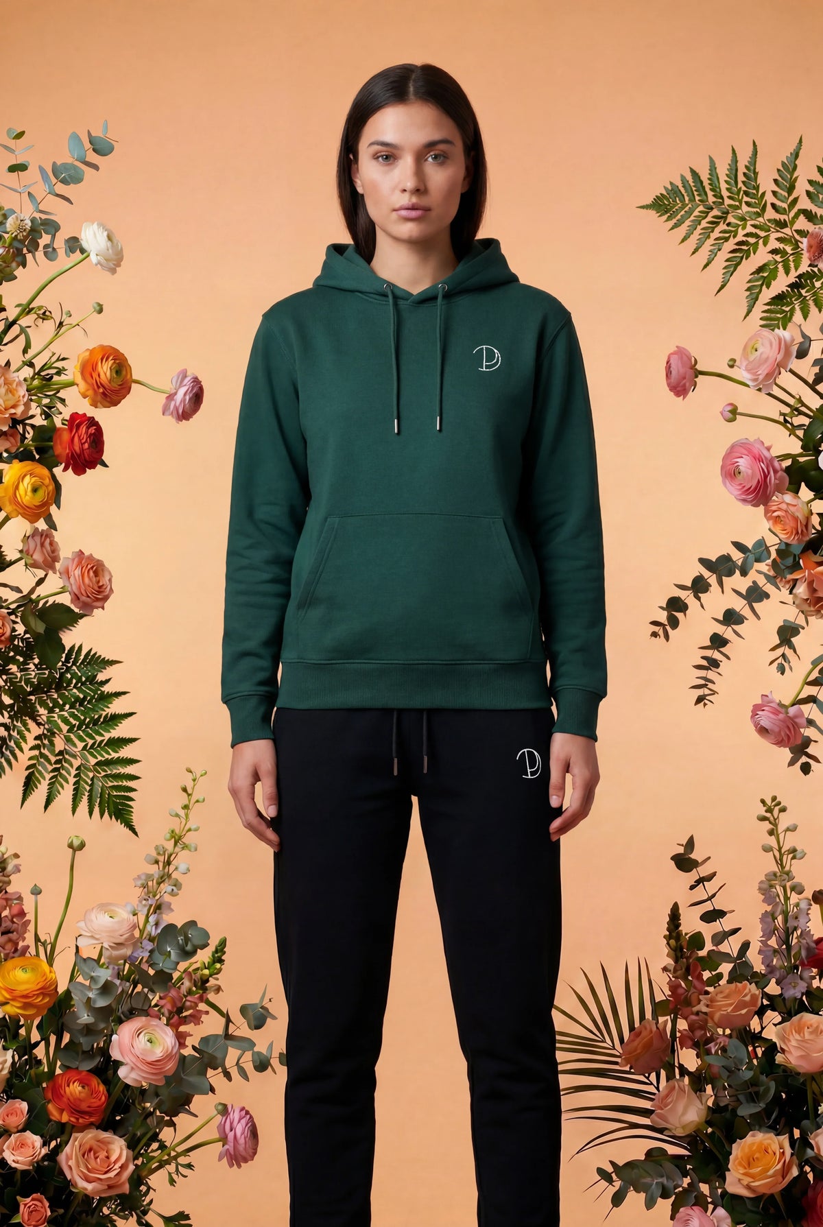 Bestickter P Kapuzenpullover